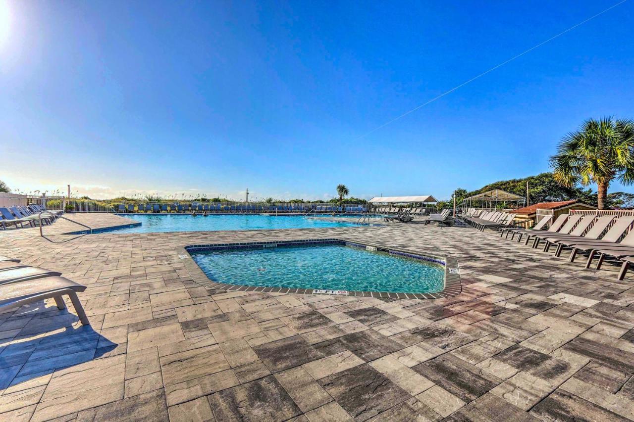 Hilton Head Beach Condo With Resort-Style Pool! ヒルトンヘッドアイランド エクステリア 写真